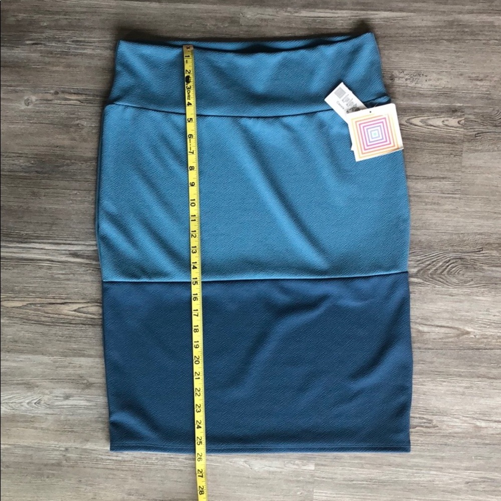 Lula Roe Cassie Skirt NWT